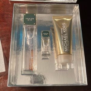 🚨Discontinued🚨Michael Kors Sport Citrus New Gift Box
